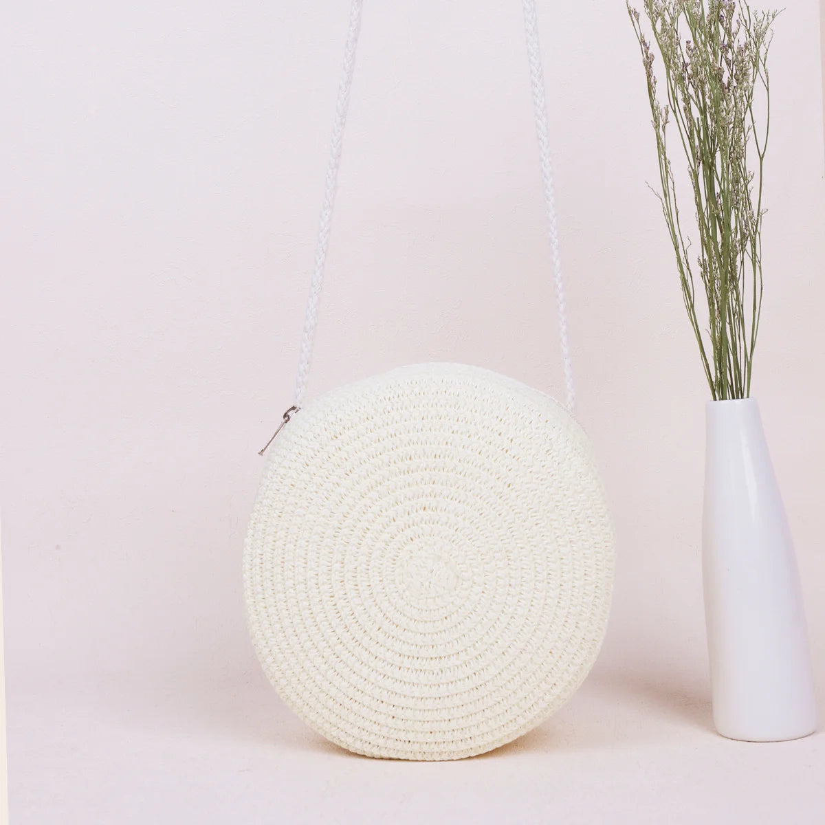 Minimalist Straw Bag